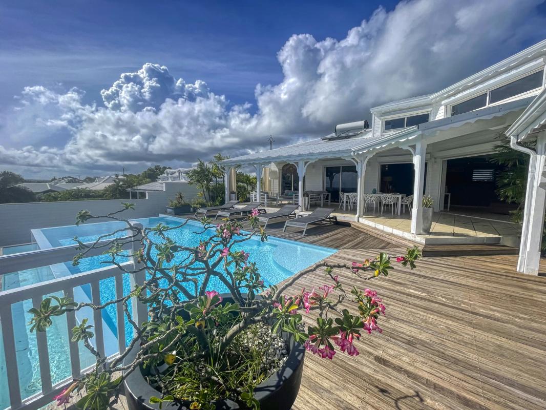 2.Location villa piscine vue mer Ste Anne Guadeloupe_Ensemble